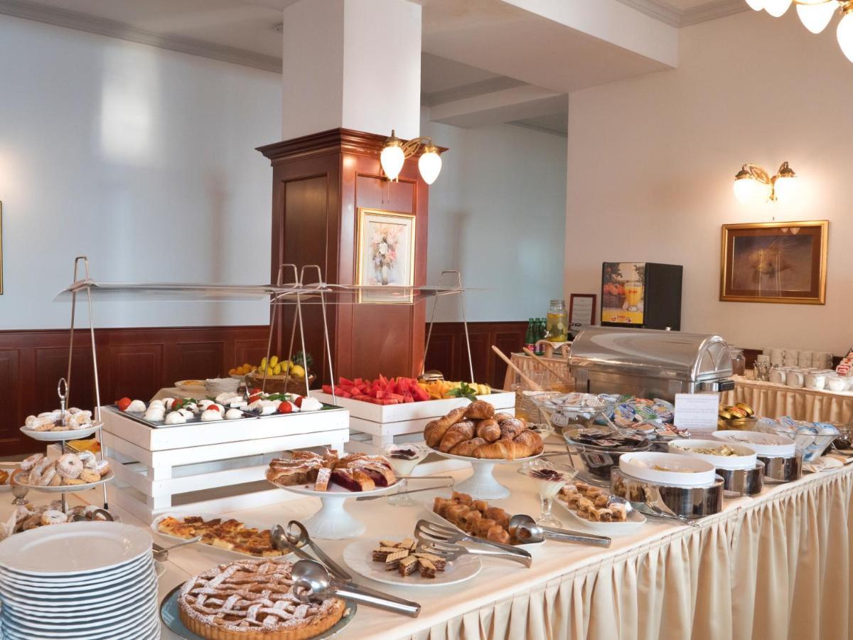 Hotel Savoy Opatija Exterior foto